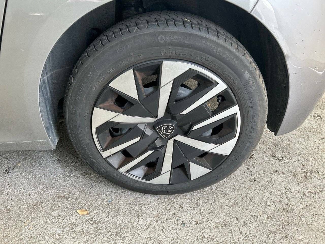 Peugeot 208 Puretech 100 Active - foto 11