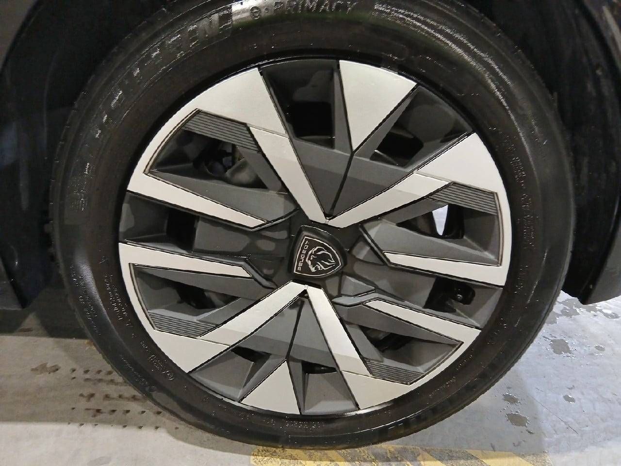 Peugeot 208 Puretech 100 Active - foto 11