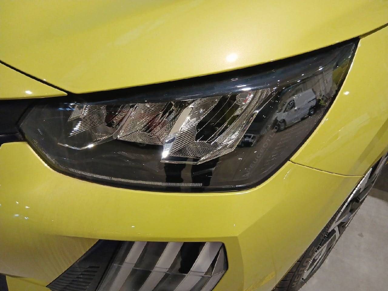 Peugeot 208 Puretech 100 Active - foto 12