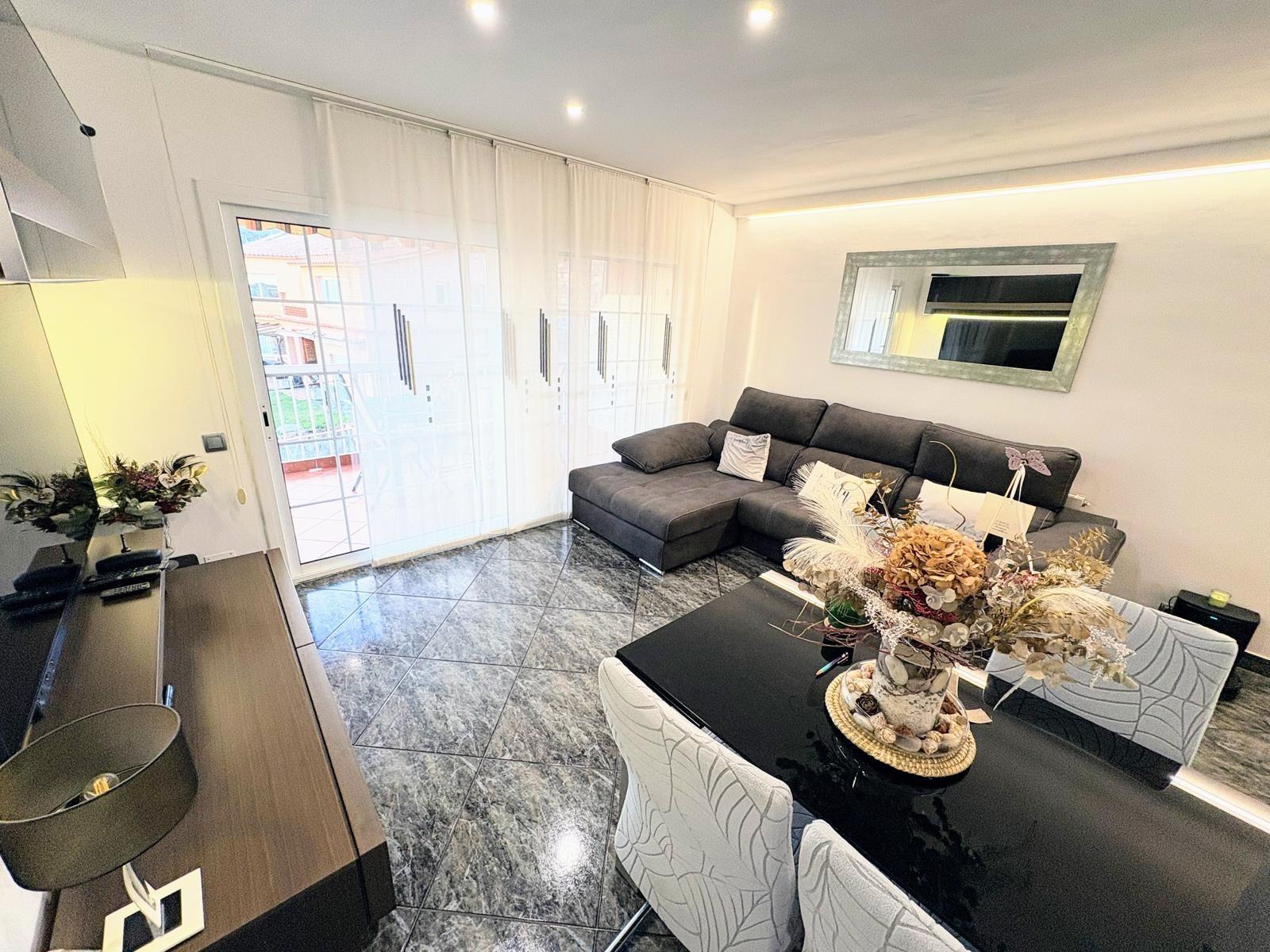 PISO EN VENTA EN SANT ANDREU DE LLAVANERES - foto 5