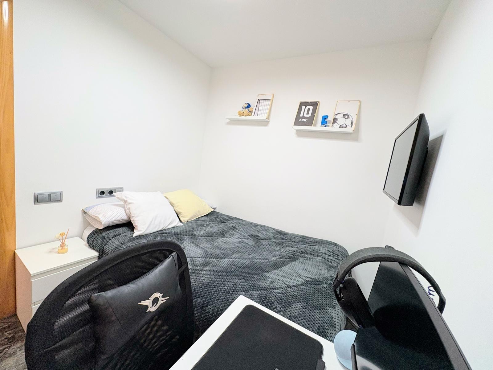 PISO EN VENTA EN SANT ANDREU DE LLAVANERES - foto 24