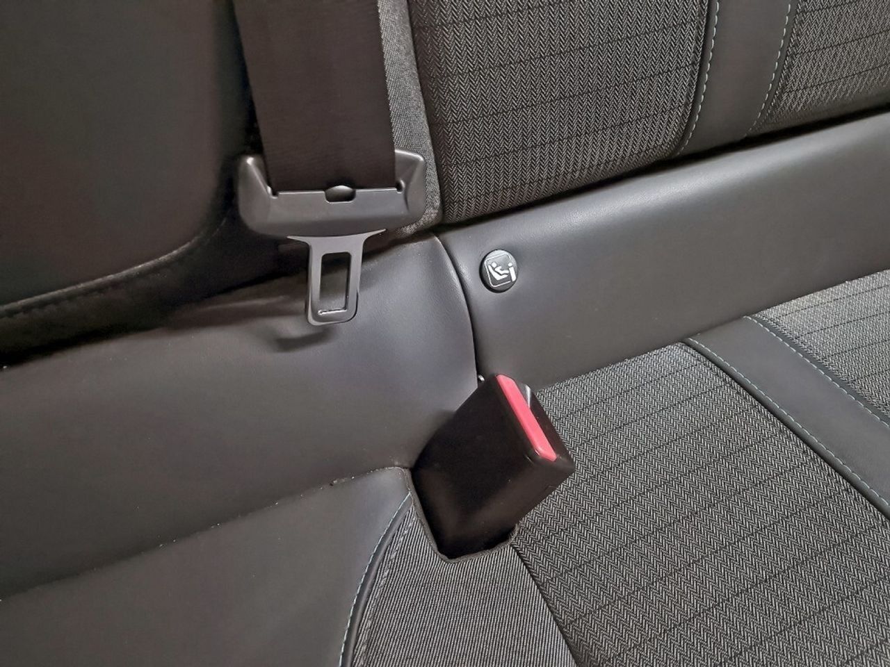 Peugeot 208 ALLURE 1.5 BLUEHDI 100CV S&S 6 VEL MAN 5P - foto 31