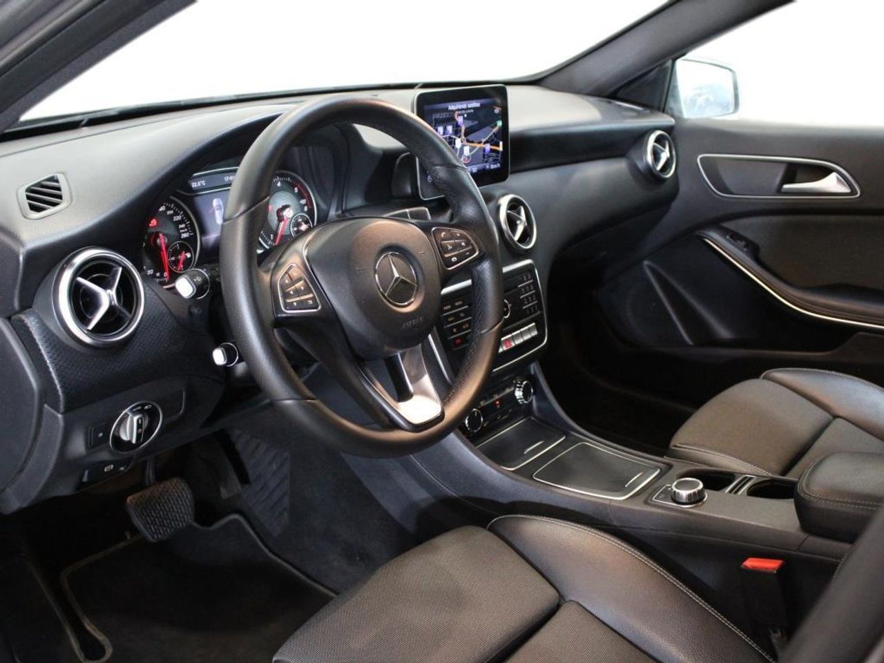 Mercedes Clase A 200 d - foto 17