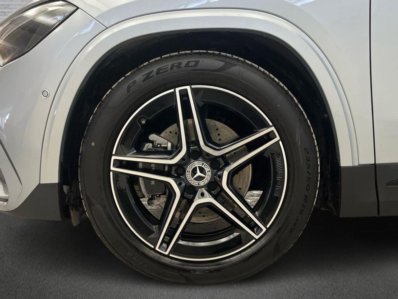 Mercedes GLA 200 d - foto 5