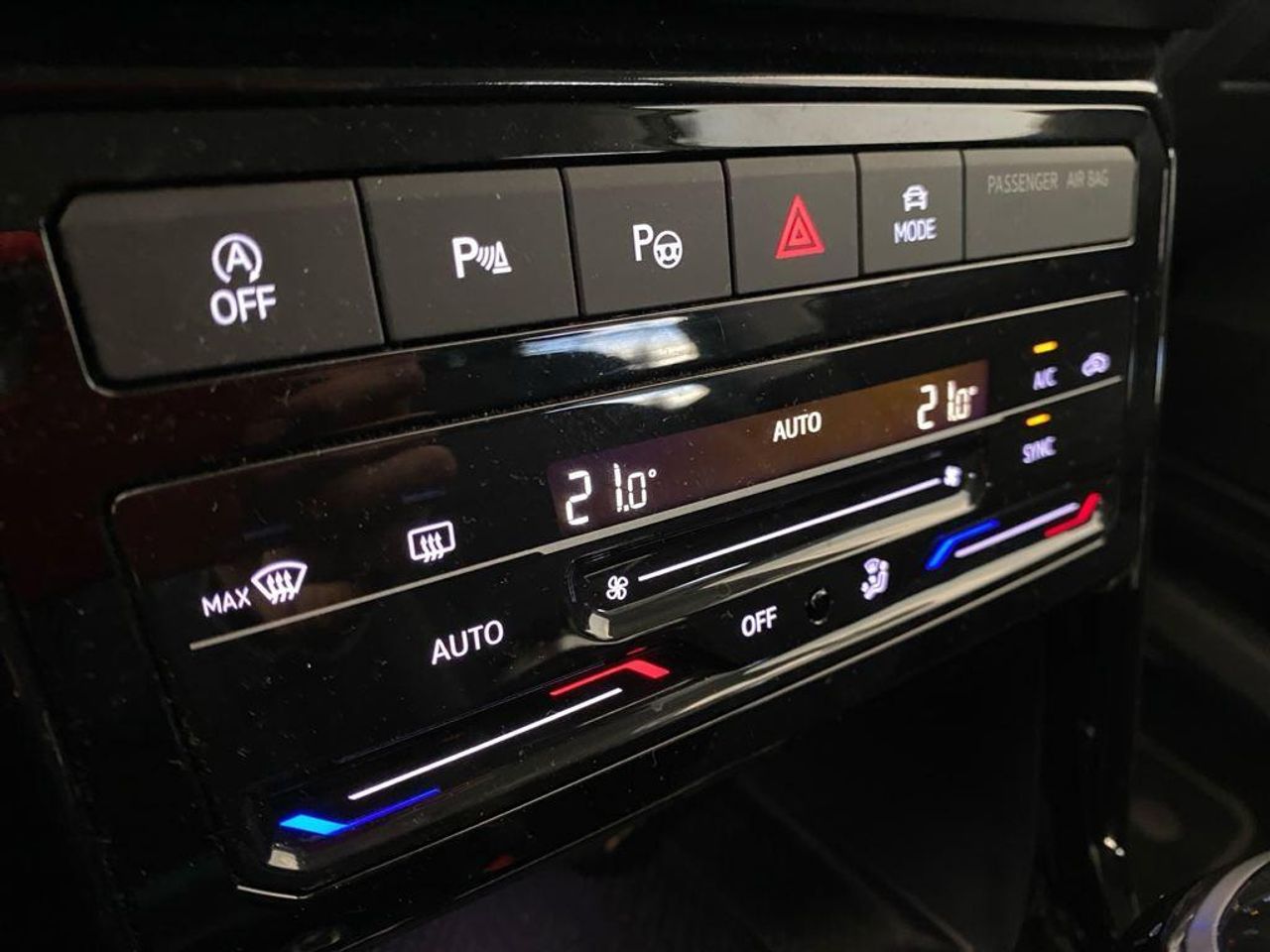 Volkswagen T-Cross Sport 1.5 TSI 110 kW (150 CV) DSG - foto 17