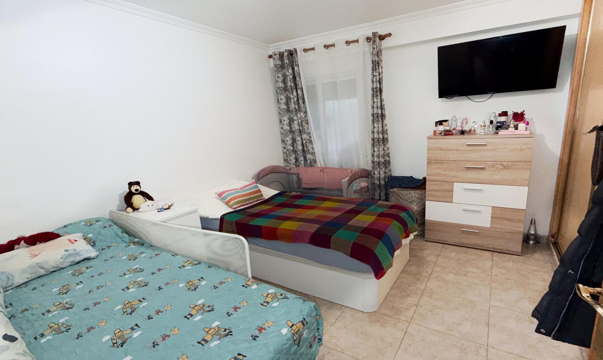 Piso en venta en Calle del Pino Centro Urbano, Benidorm. - foto 10