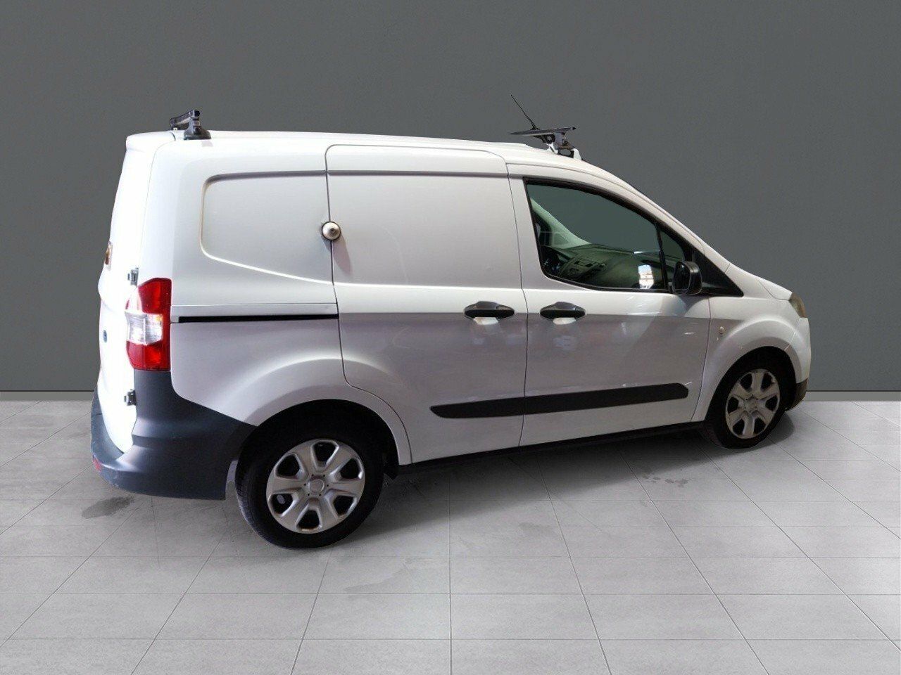 Ford Transit Courier 1.5 TDCI 55KW TREND - foto 15