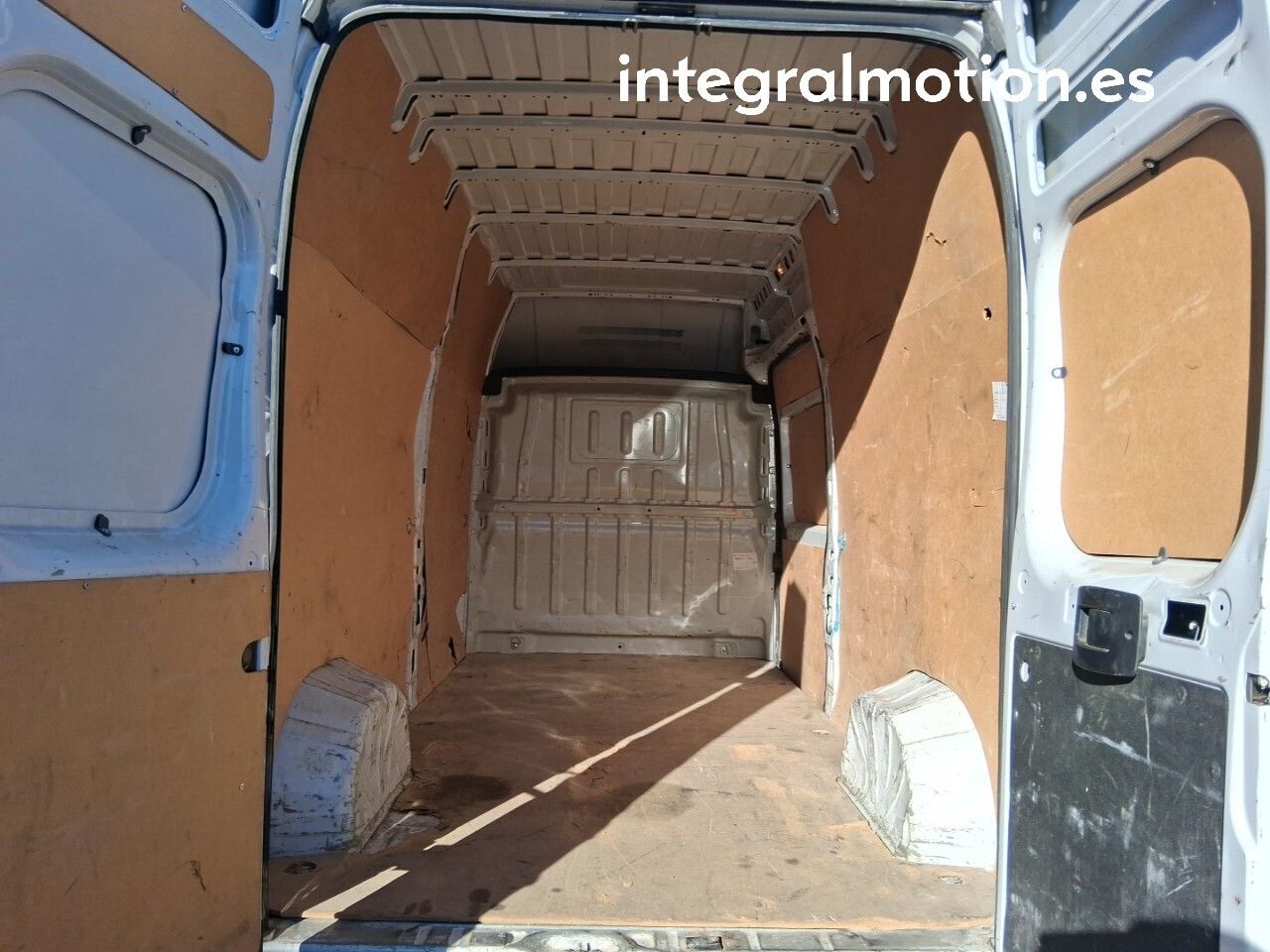 Citroën Jumper BlueHDi 103KW(140CV) Furgón 35L3H3 - foto 6