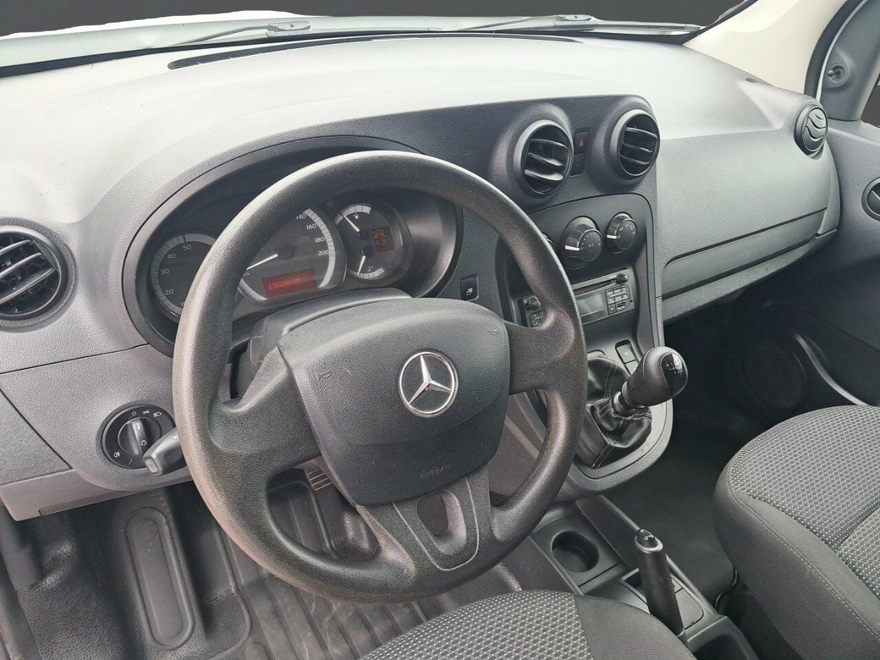 Mercedes Citan 1.5 CDI 109 FURGON 95CV - foto 8