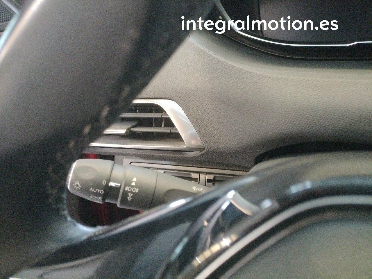Peugeot 3008 1.5 BlueHDi 96kW (130CV) S&S Allure - foto 14