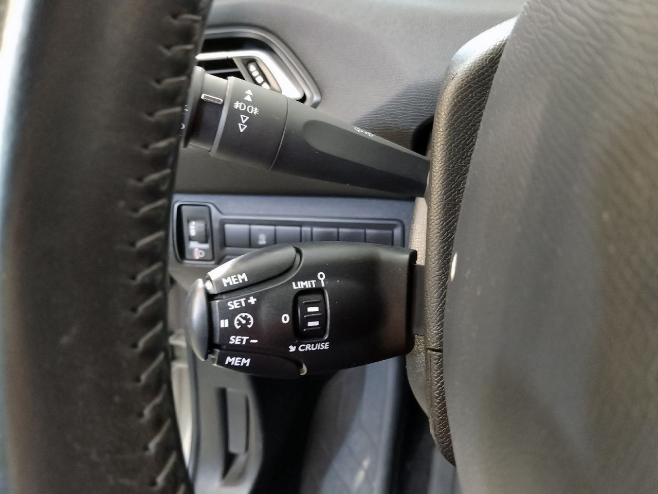 Peugeot 308 SW Style BlueHDi 130 S&S - foto 14