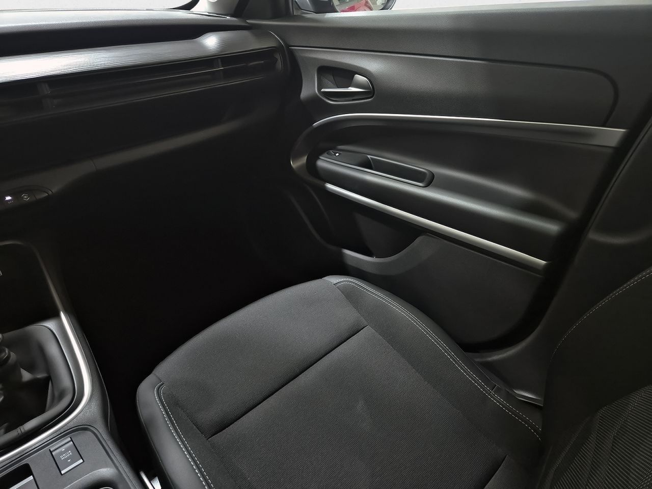 Jeep Avenger 1.2 G 74kW (100CV) Altitude - foto 29