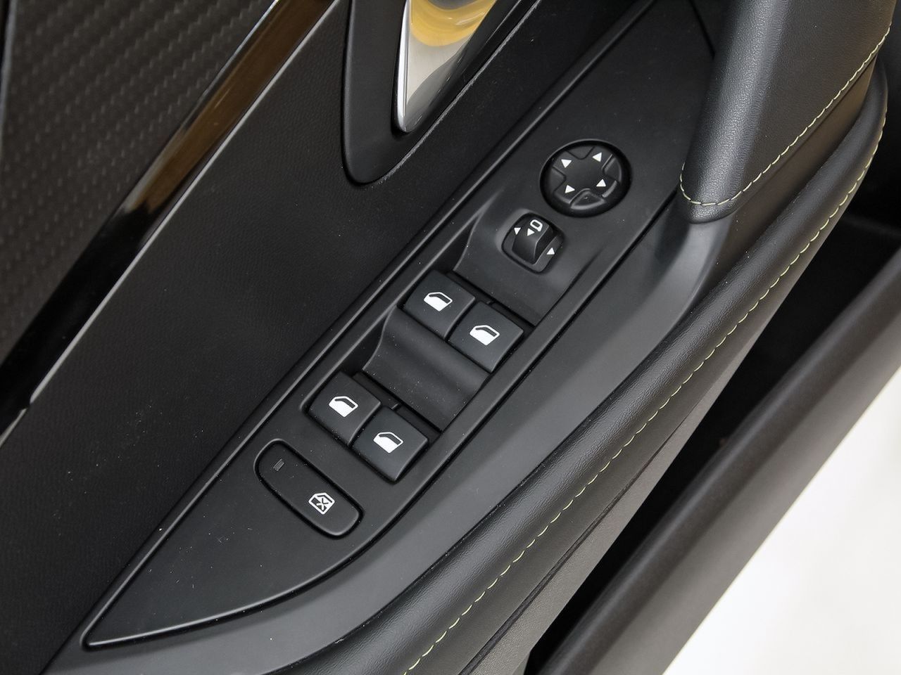 Peugeot 208 PureTech 73kW (100CV) GT - foto 13