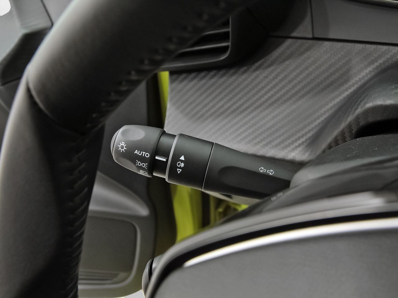 Peugeot 208 Active Puretech 100 - foto 16