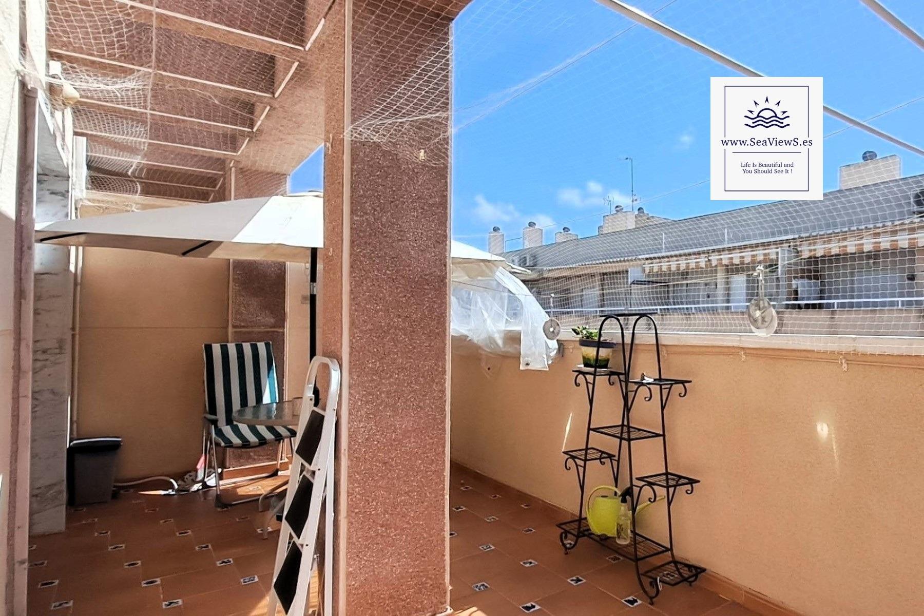Ático céntrico (5ª planta – aprox. 51 m2 + terraza) con 2 do