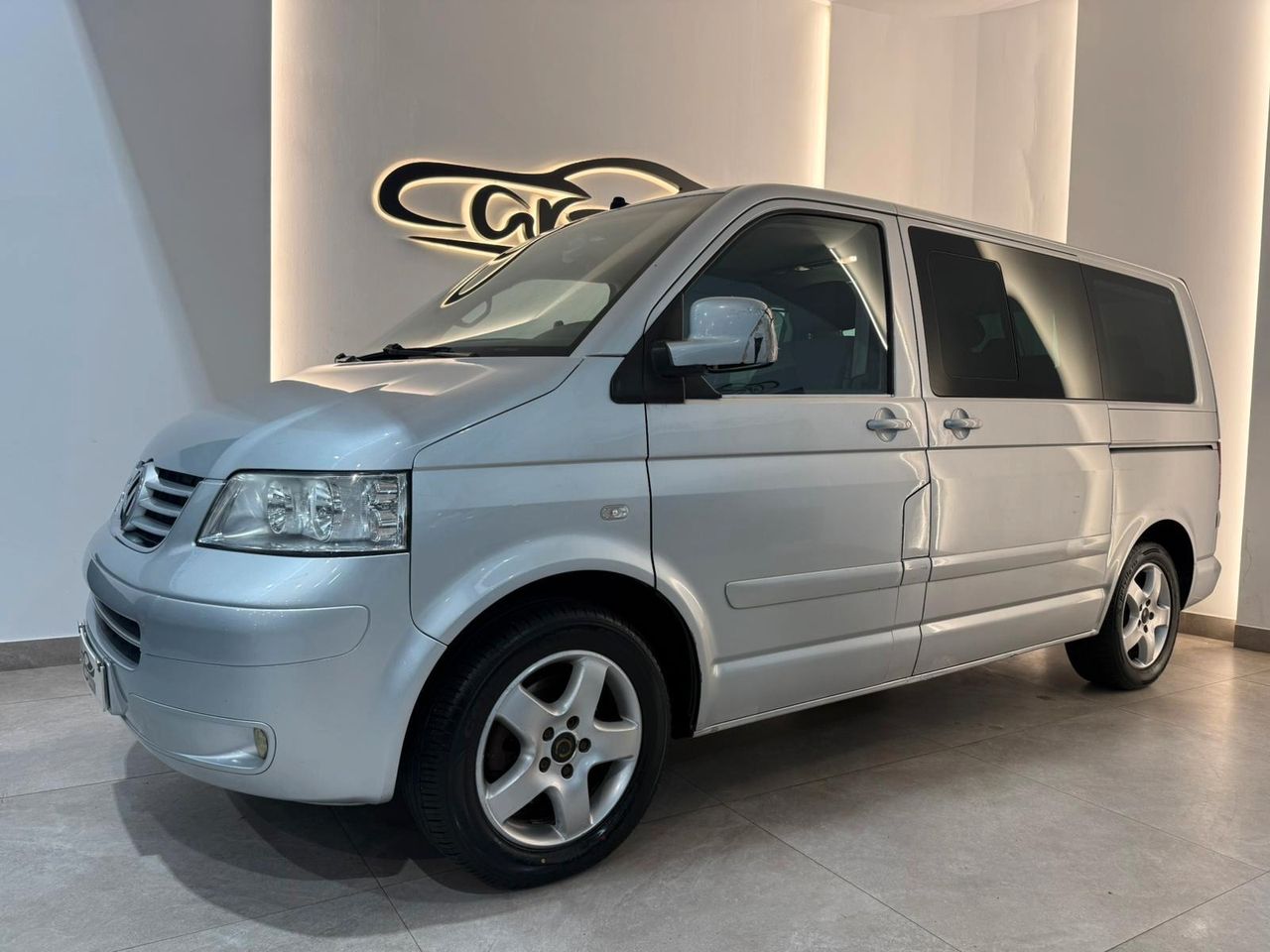 VOLKSWAGEN Multivan 2.5TDI HIGHLINE - foto 2