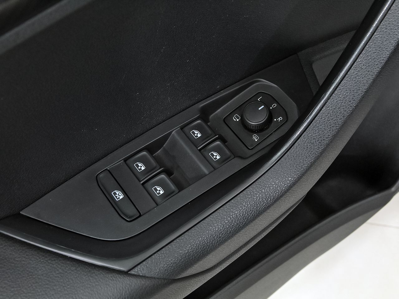 Skoda Karoq 1.5 TSI 110kW (150CV) DSG ACT Sportline - foto 10