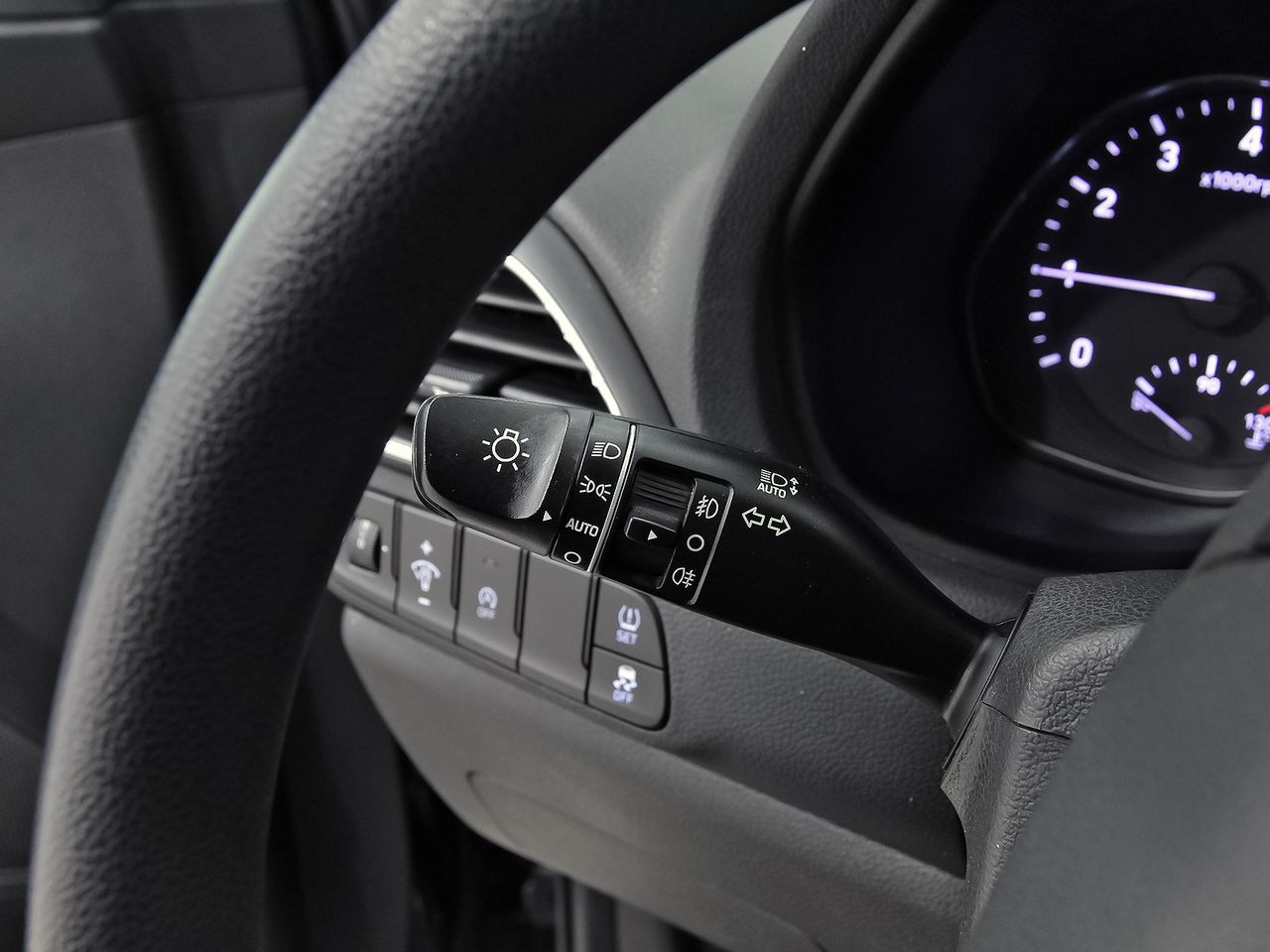 Hyundai i30 1.5 DPI Essence - foto 16