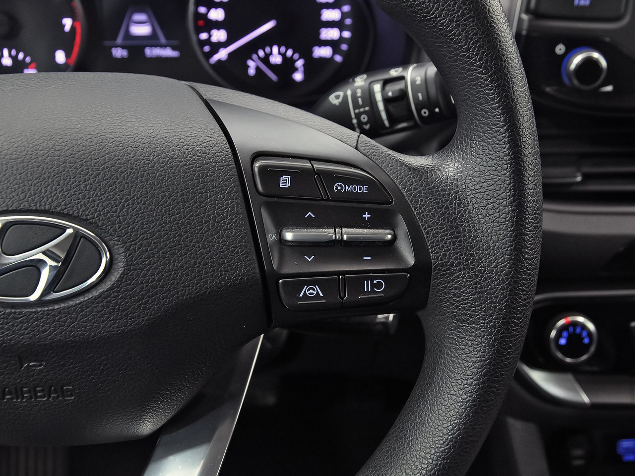 Hyundai i30 1.5 DPI Essence - foto 19