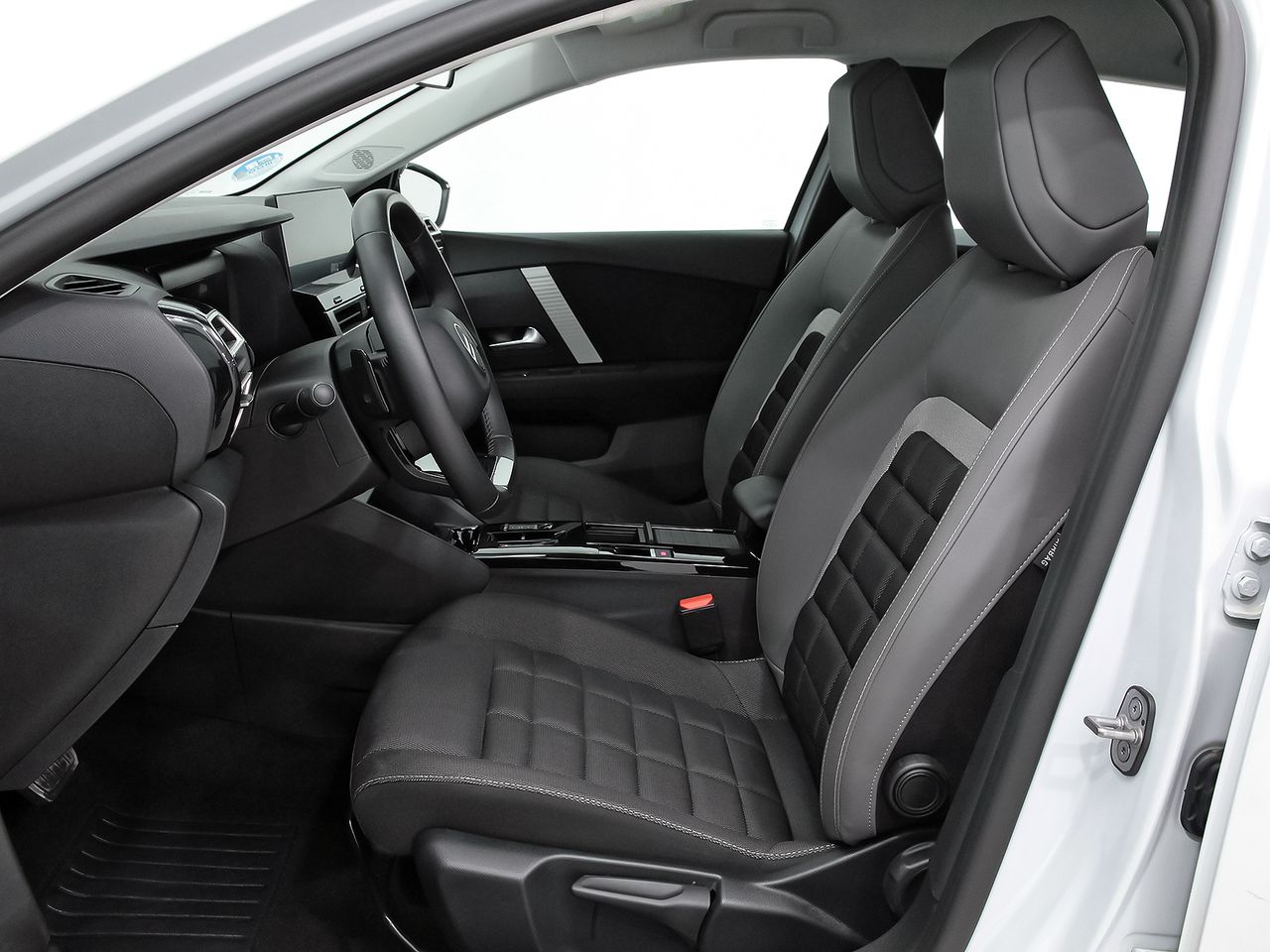 Citroën C4 Hybrid 145 ë-DCS6 Plus - foto 8