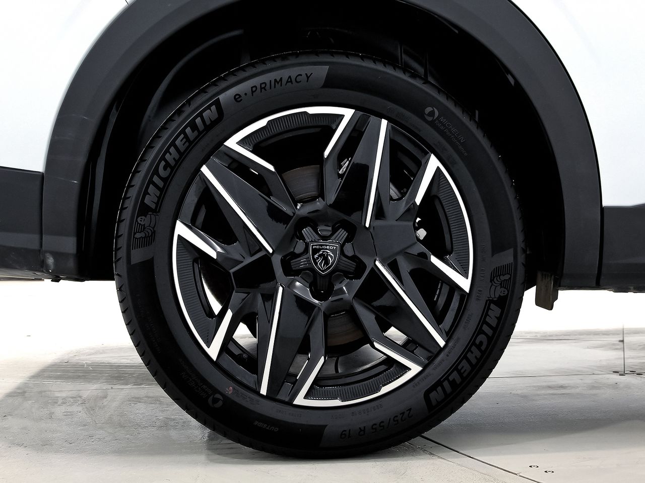 Peugeot 5008 1.2 100KW Allure eDCS6 - foto 12