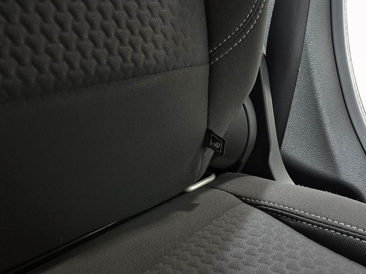 Ford Kuga 1.5 EcoBoost 88kW 4x2 Trend+ - foto 30