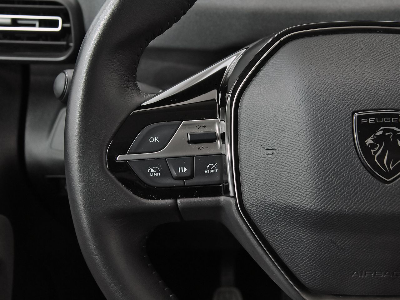 Peugeot Rifter Rifter Allure BlueHDi 100 - foto 17