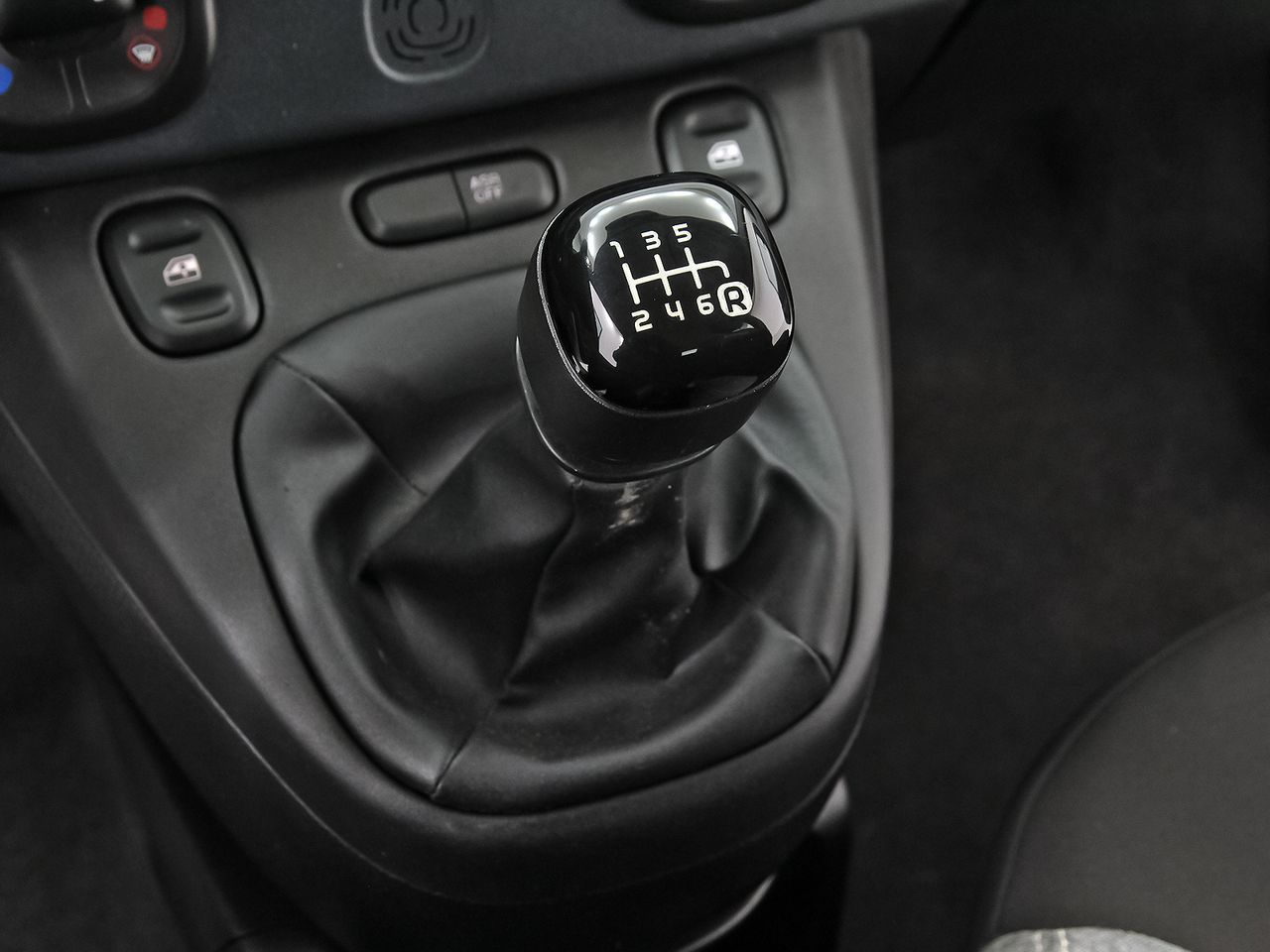 Fiat Panda Panda Hybrid 1.0 Gse 51kw (70CV) - foto 21