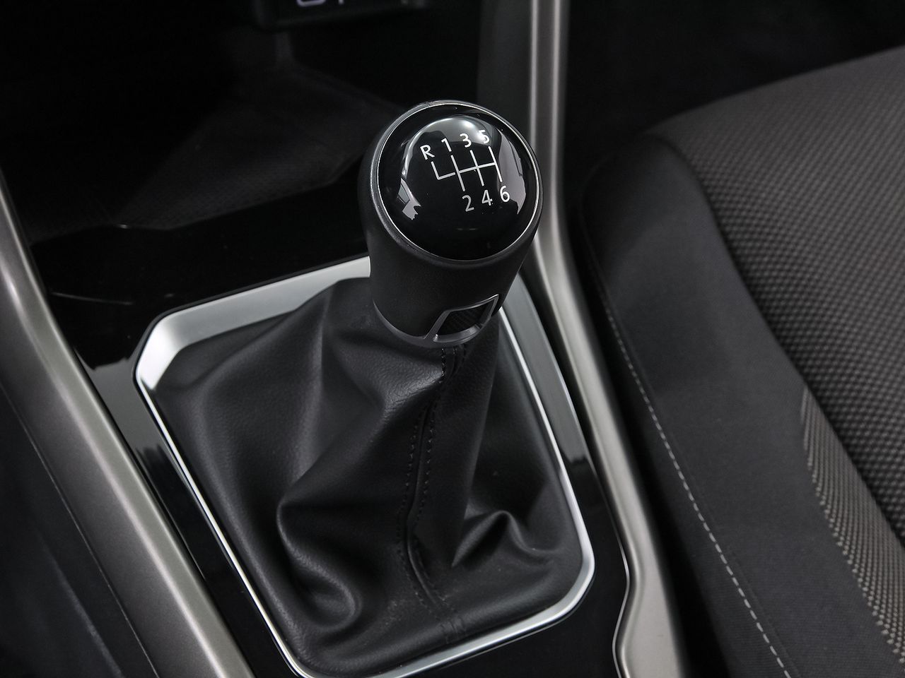 Volkswagen T-Roc Advance Style 2.0 TDI 110kW (150CV) - foto 29