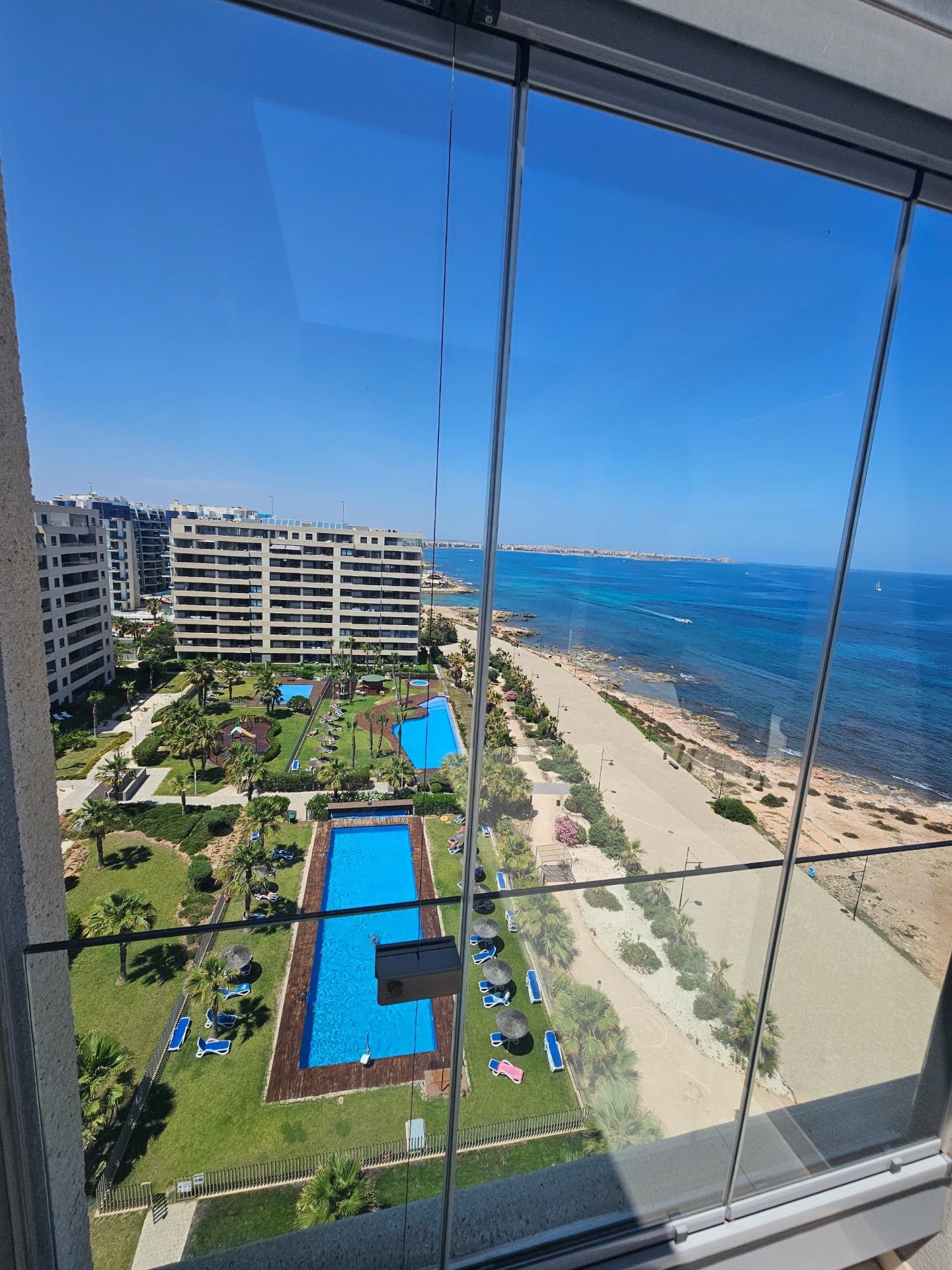 ÚLTIMO ático disponible con vistas frontales al Mediterráneo - foto 17