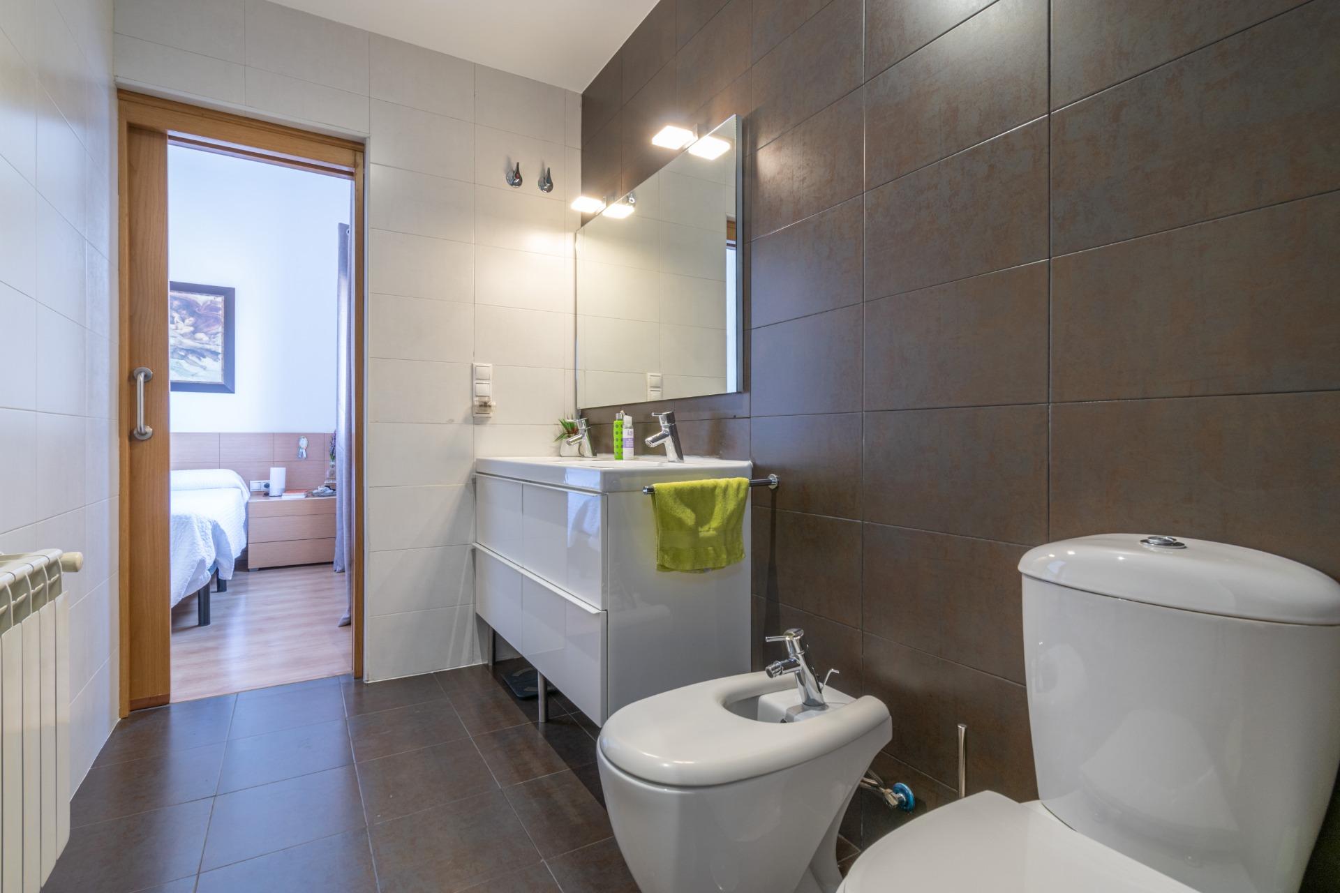 Espectacular chalet en Alhendín – Urbanización El Arenal! - foto 50