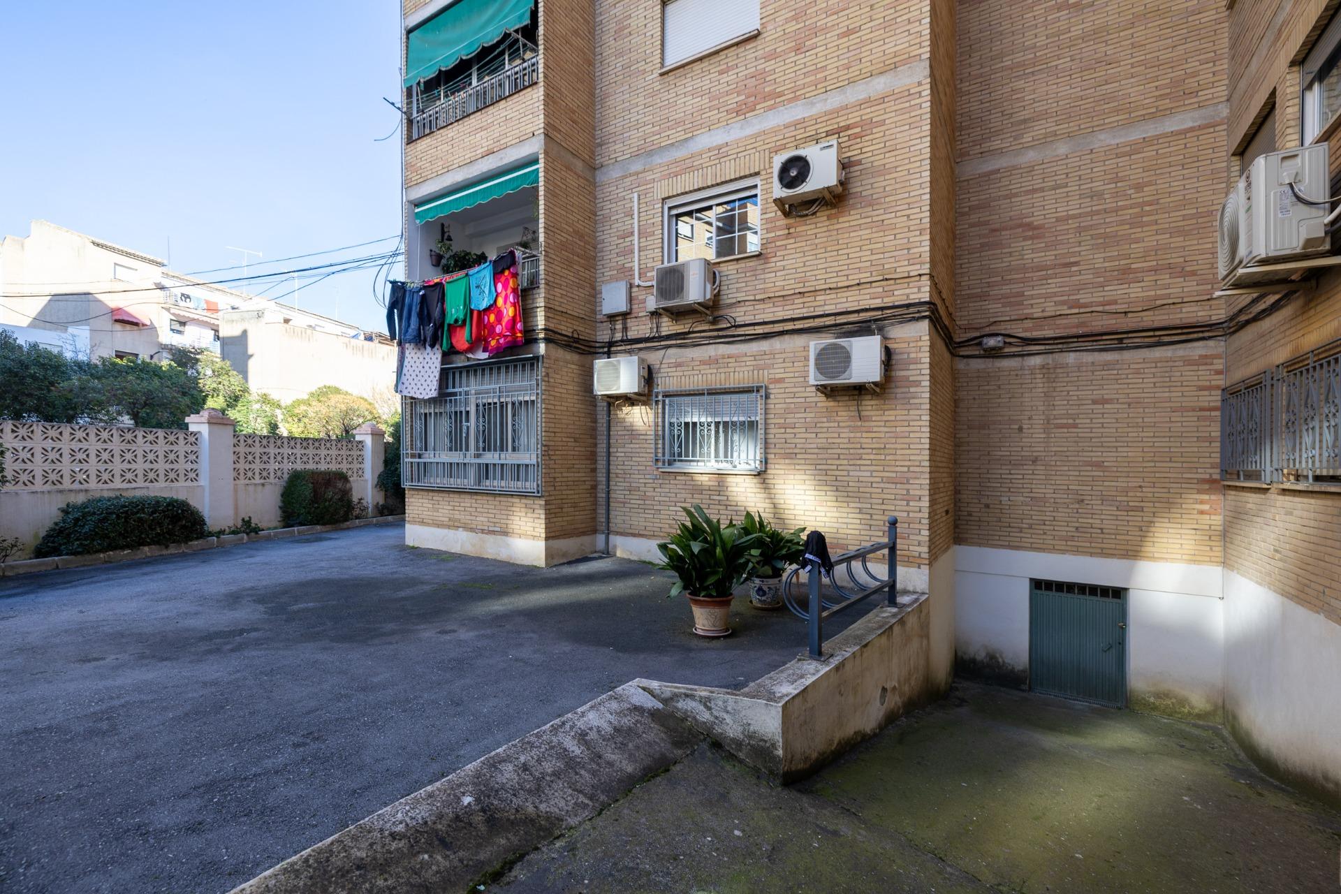 Tu próximo hogar en Calle Carmen de Icaza a 10 minutos de la - foto 32