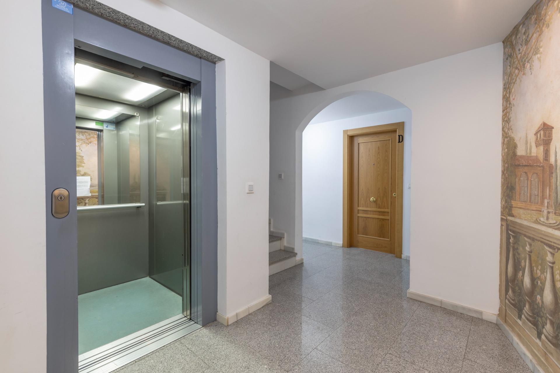 BONITO PISO EN LA ZUBIA - foto 26