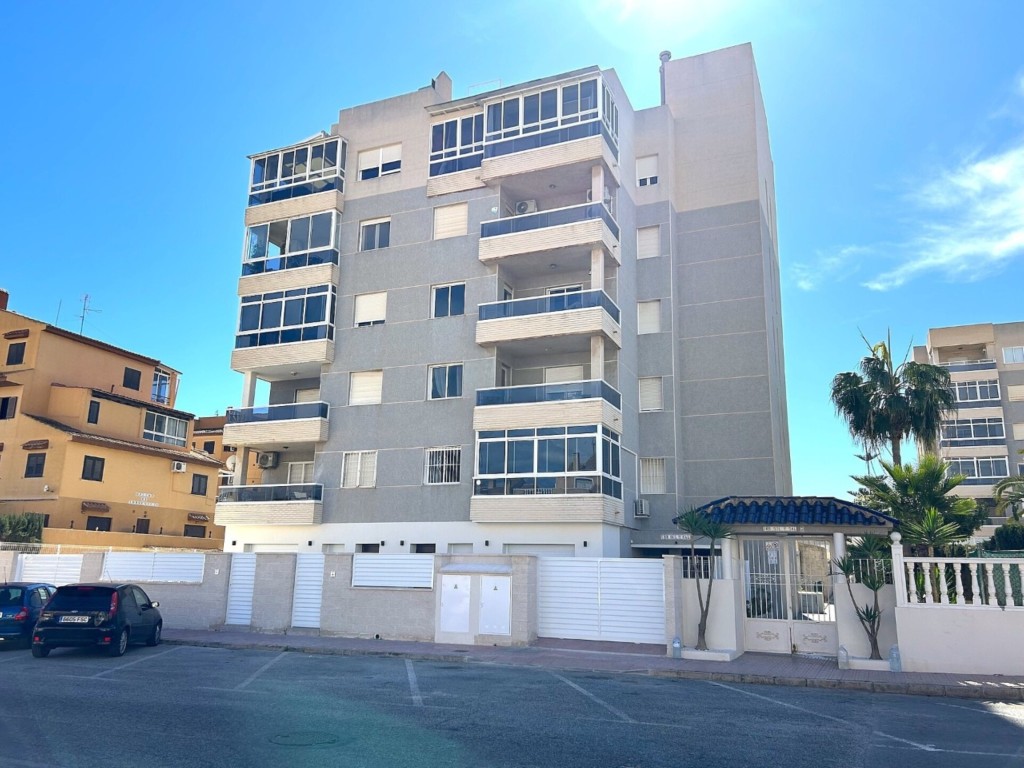 Apartamento en Venta en Torrevieja Alicante