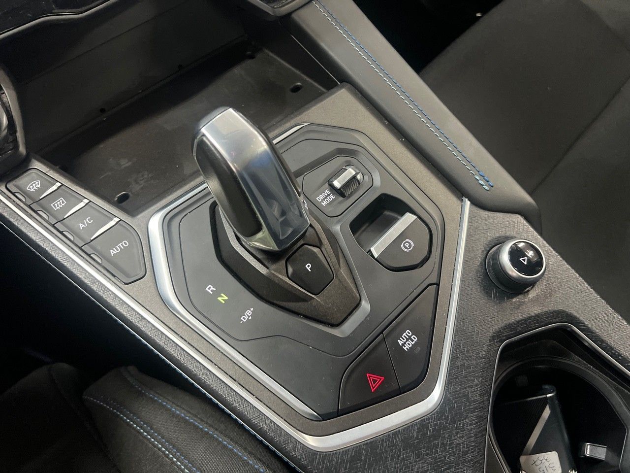 Lynk & Co 01 1.5 PHEV - foto 17