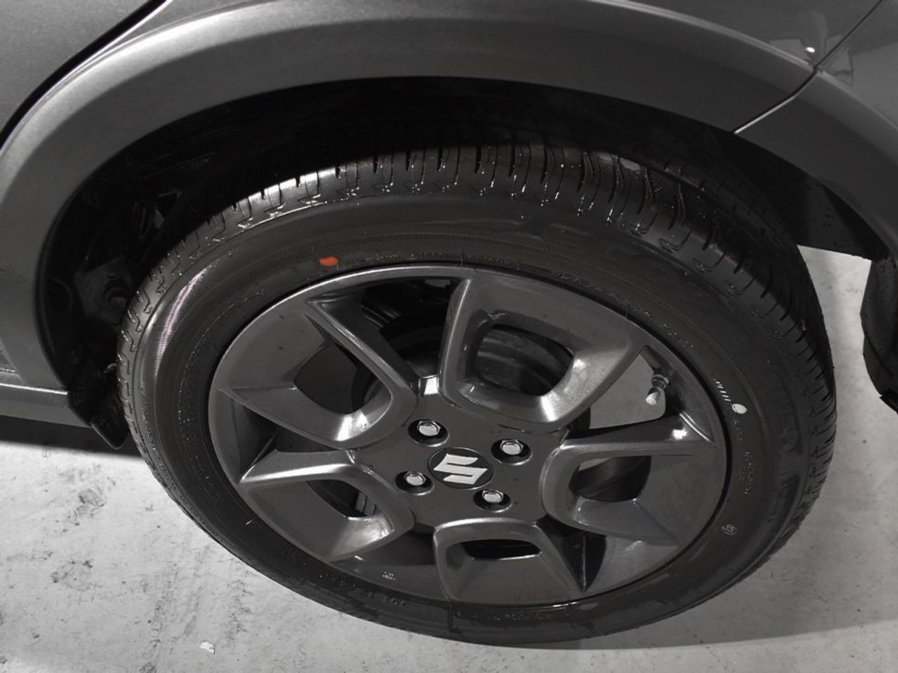 Suzuki Ignis 1.2 83CV GLE Hybrid - foto 17