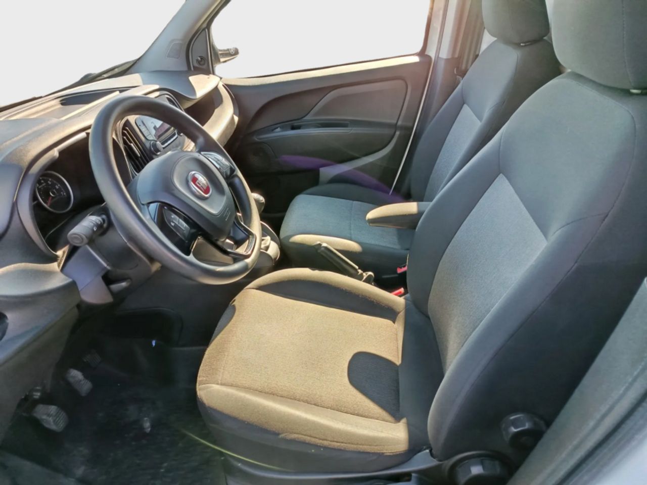 Fiat Doblò Cargo Maxi SX 1.4 Tjet 89kW 120CV GNC - foto 26