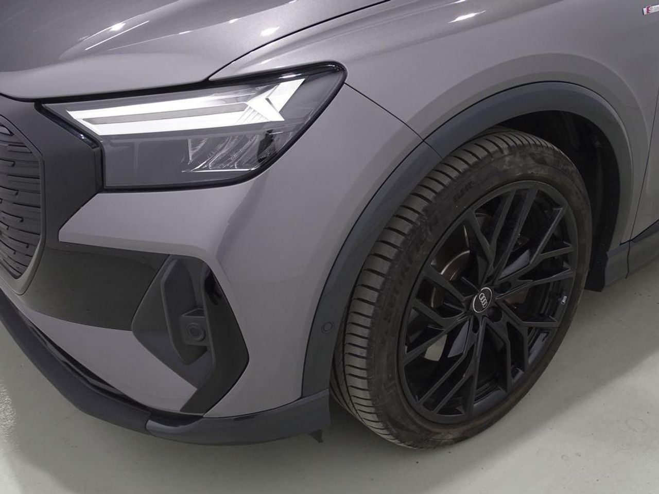 Audi Q4 Black line edition 40 e-tron 82kWh 150 kW (204 CV) - foto 6