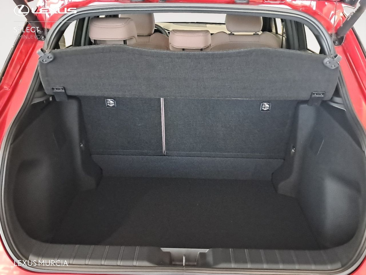 Lexus LBX ELEGANT - foto 10