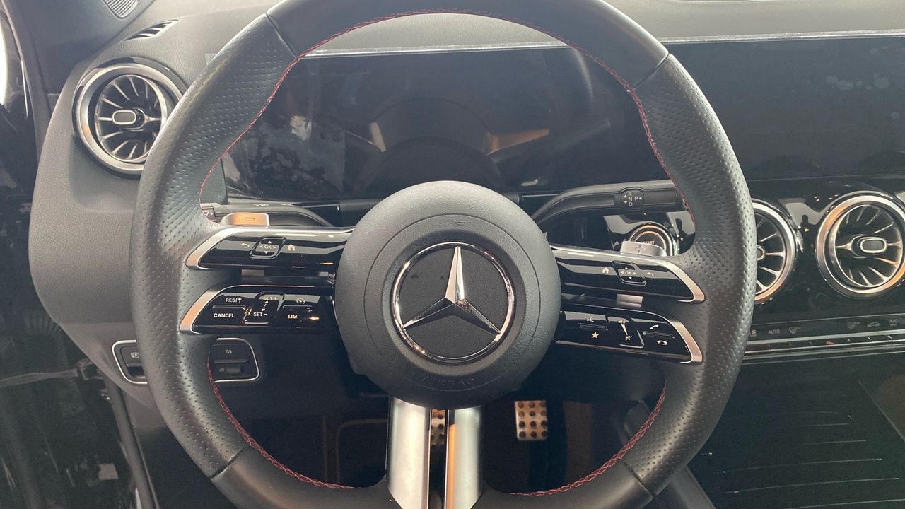 Mercedes GLA -CLASS GLA 200 D - foto 9