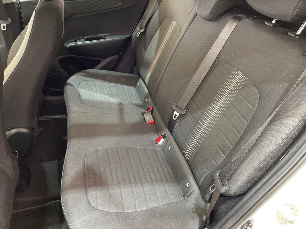 Hyundai i10 1.0 Klass - foto 10