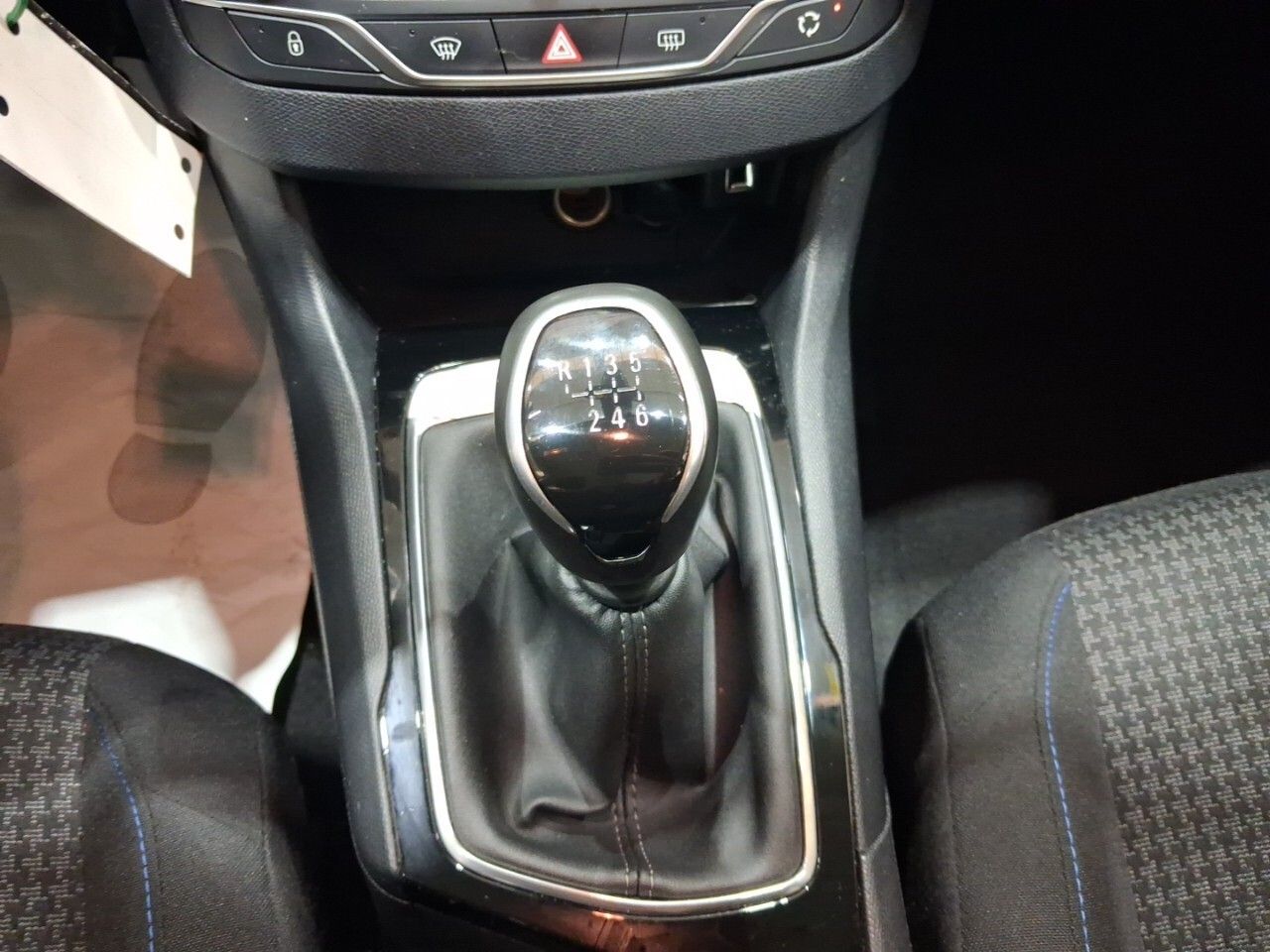 Peugeot 308 5P Style BlueHDi 100 S&S 6 Vel. MAN - foto 17