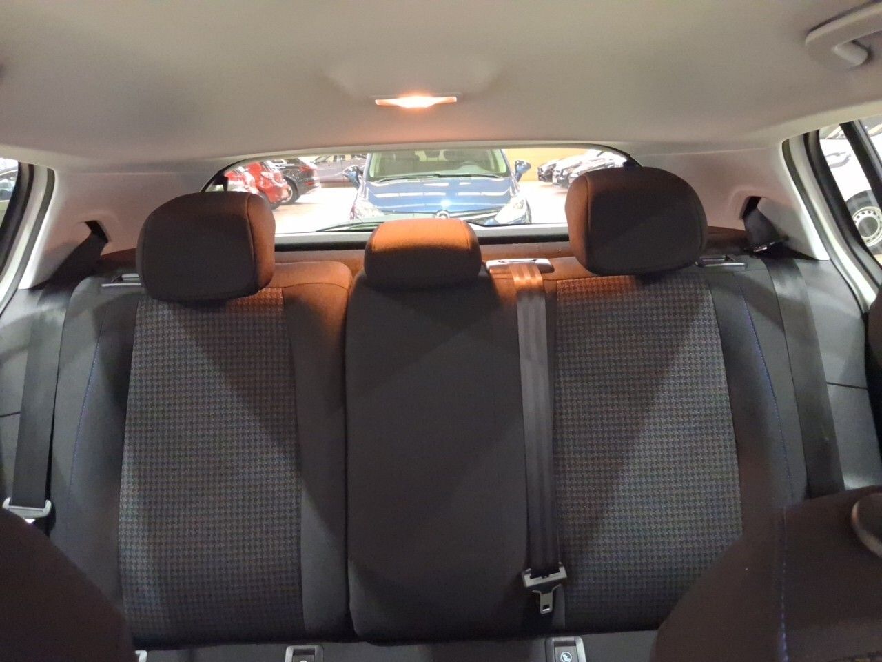 Peugeot 308 5P Style BlueHDi 100 S&S 6 Vel. MAN - foto 19