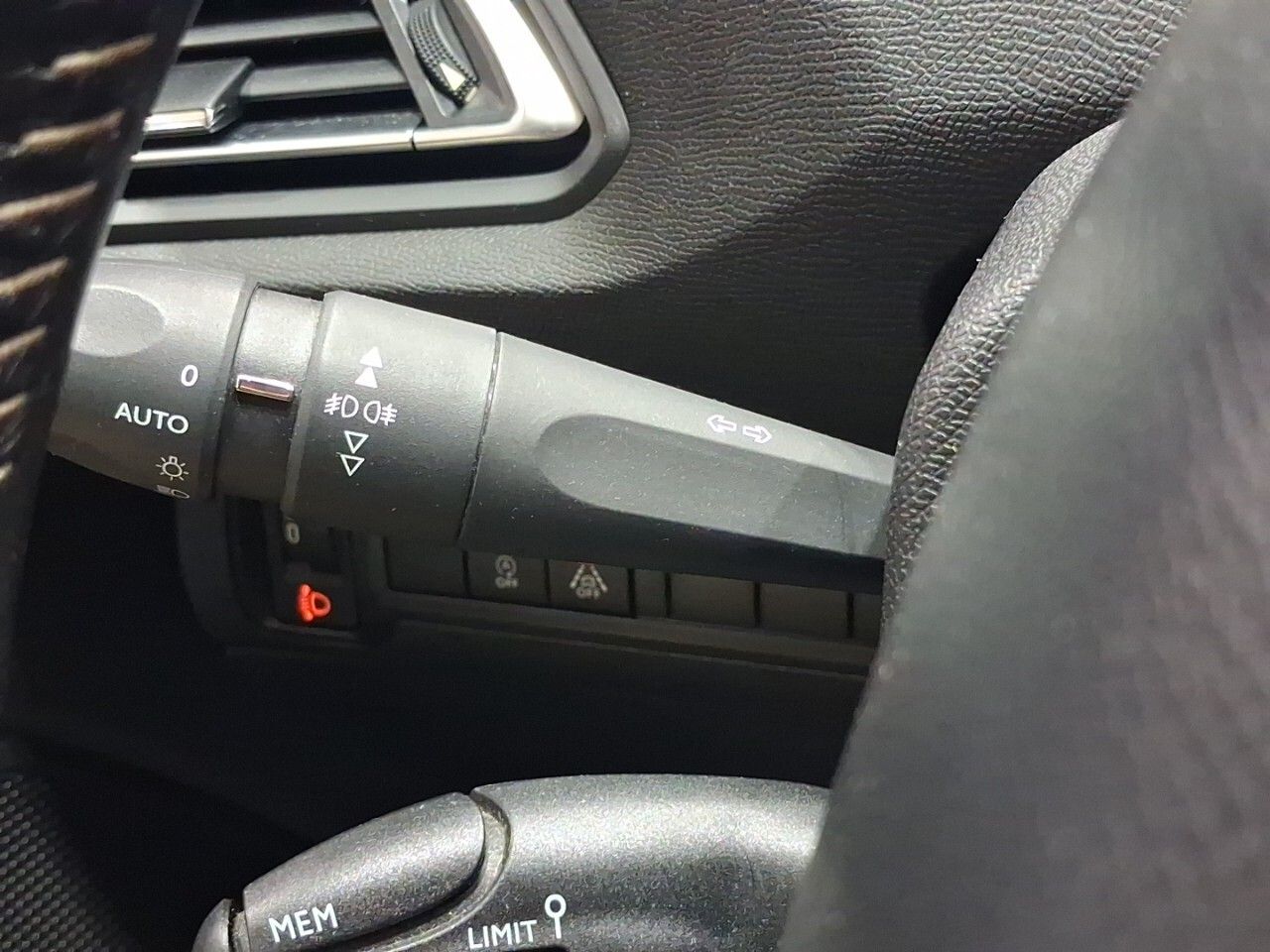 Peugeot 308 5P Style BlueHDi 100 S&S 6 Vel. MAN - foto 13