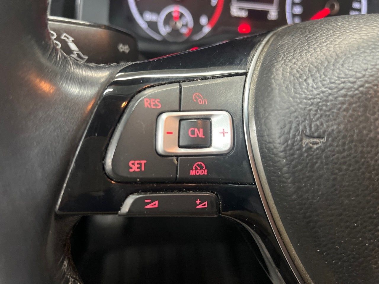 Volkswagen Polo Advance 1.6 TDI 70kW (95CV) - foto 11