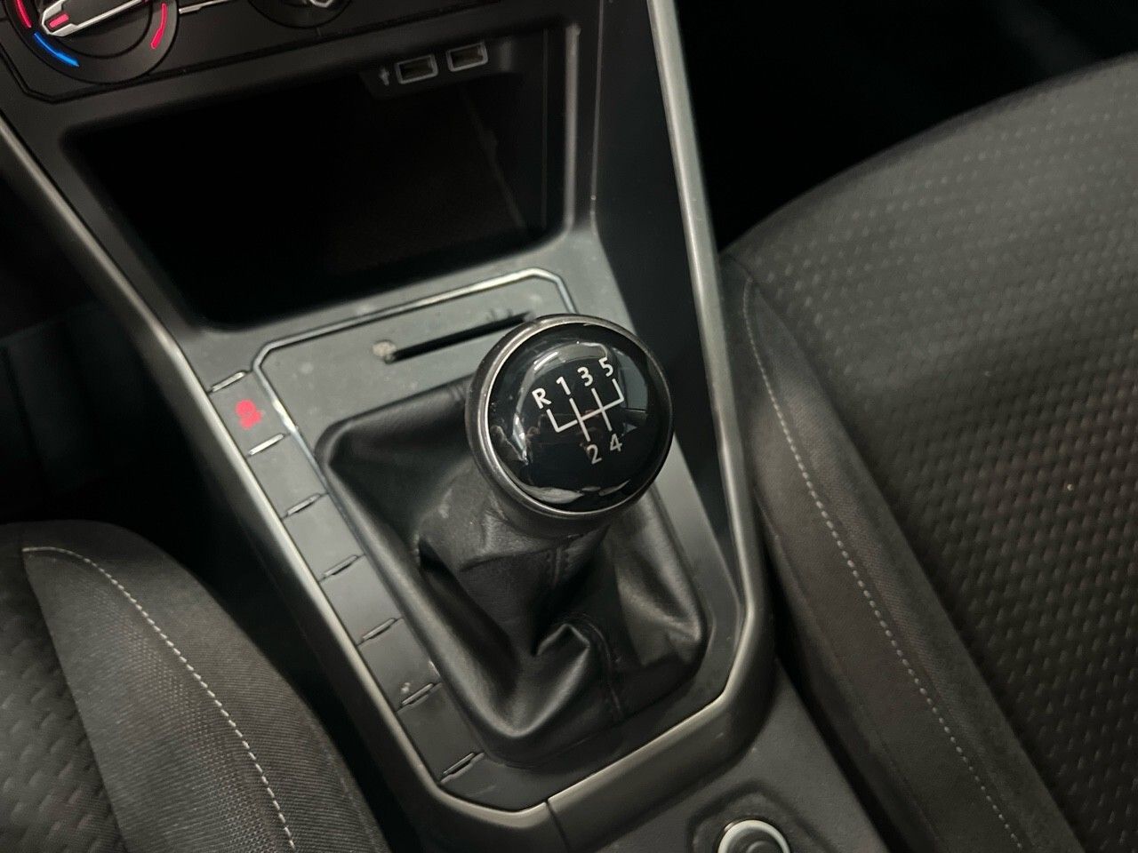 Volkswagen Polo Advance 1.6 TDI 70kW (95CV) - foto 17