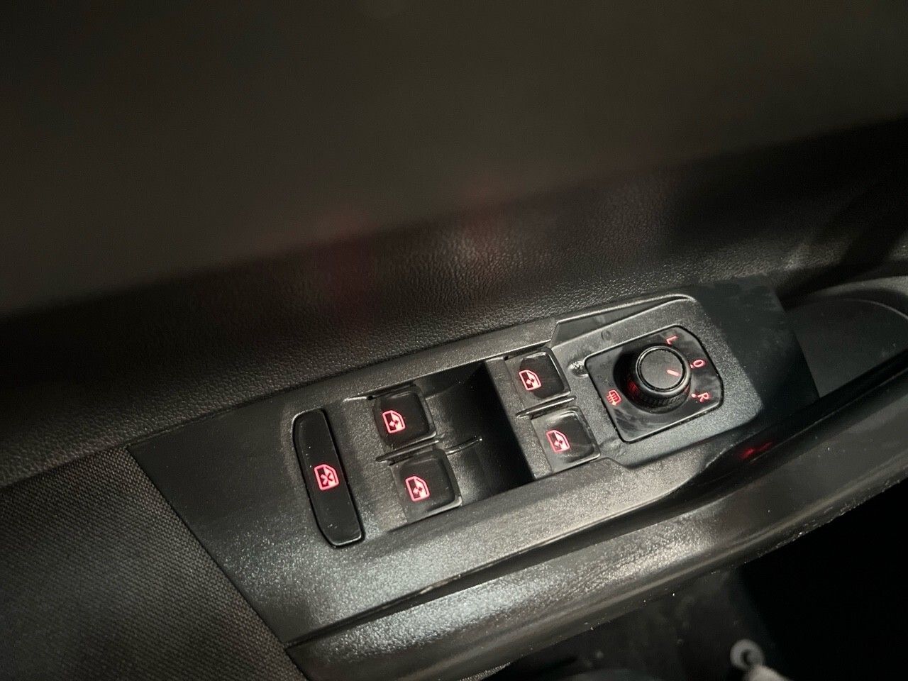 Volkswagen Polo Advance 1.6 TDI 70kW (95CV) - foto 31