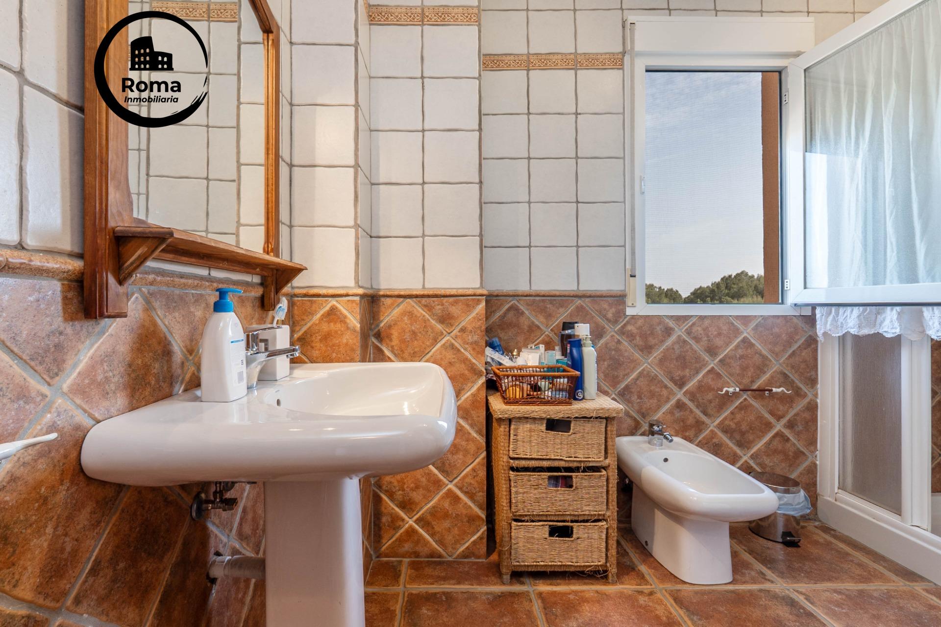 Precioso chalet independiente con piscina en cumbres verdes - foto 24