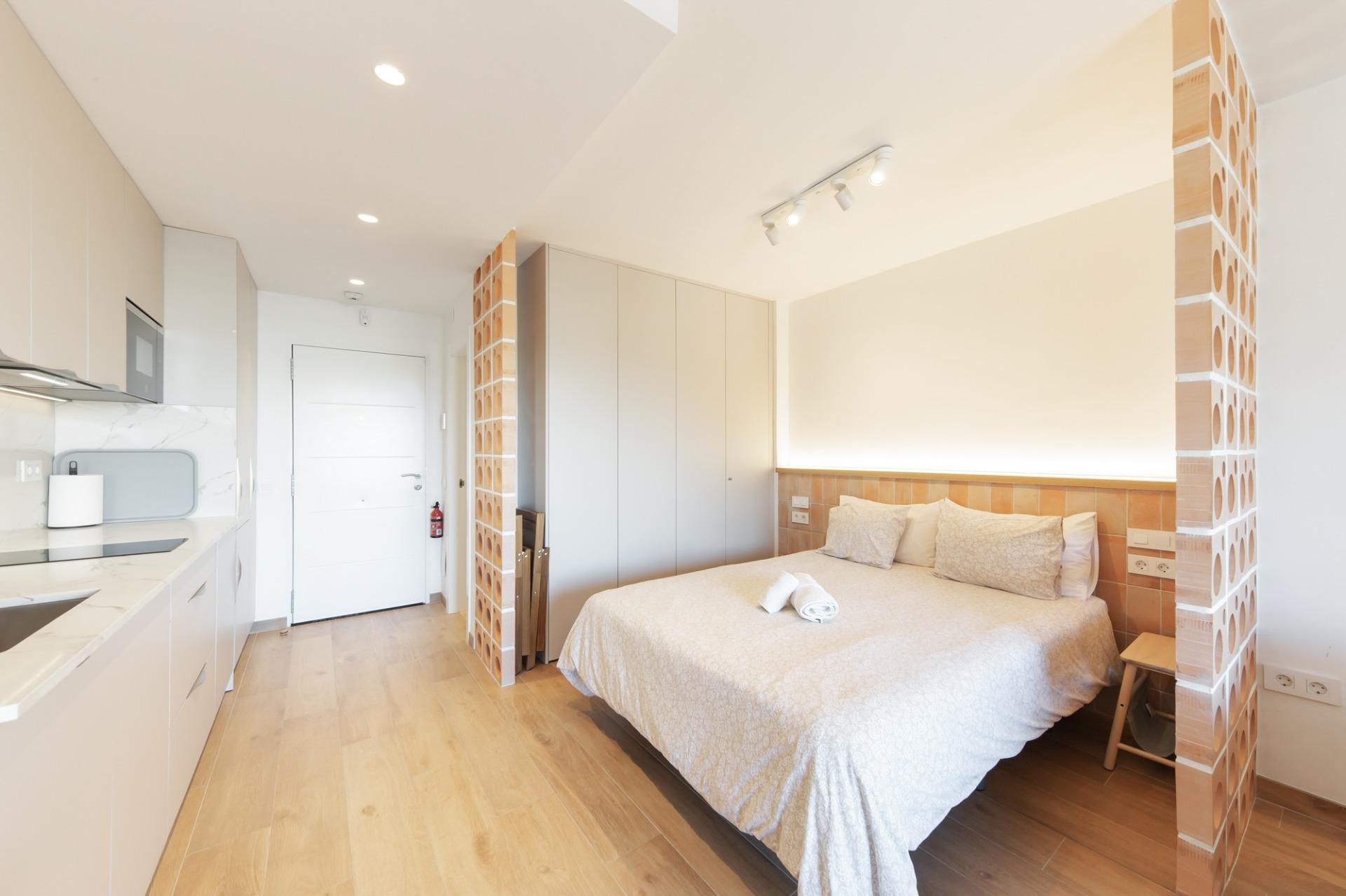 Se alquila estudio temporal/larga estancia en Puerto Alcudia - foto 3