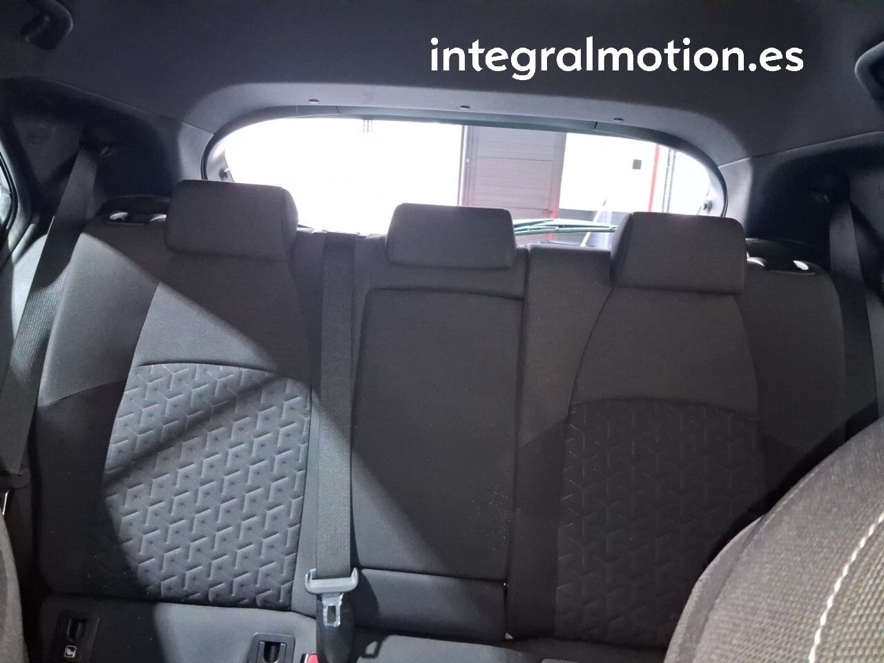 Toyota Corolla 1.8 125H ACTIVE TECH E-CVT - foto 19